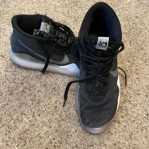 Mens Nike KD Basketball Shoes Sz 11.5